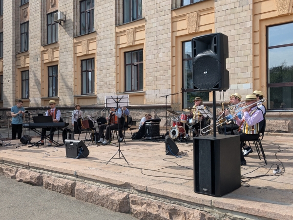 Праздник джаза