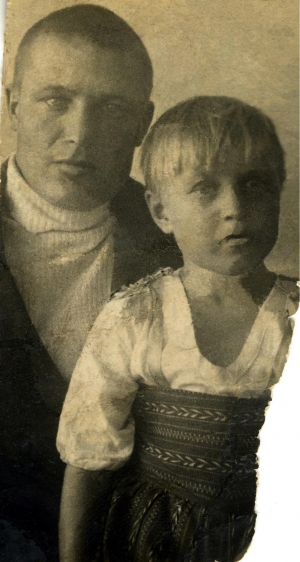 С.А. Селянин с племянницей Сашей, 1937 год|||